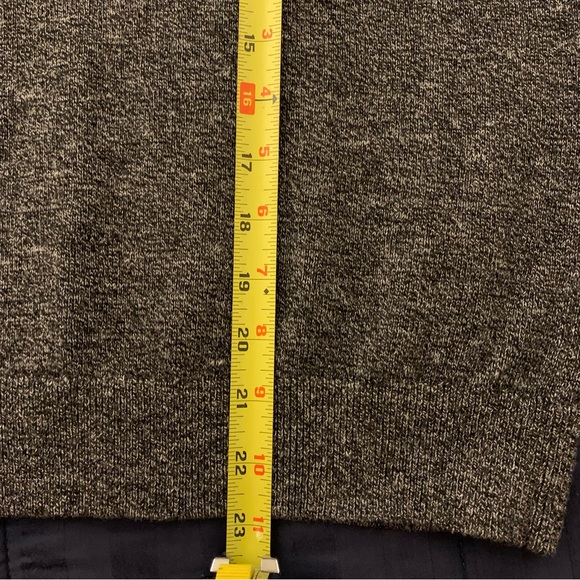 Express Heathered Grey Sweater Size M - Picture 7 of 10